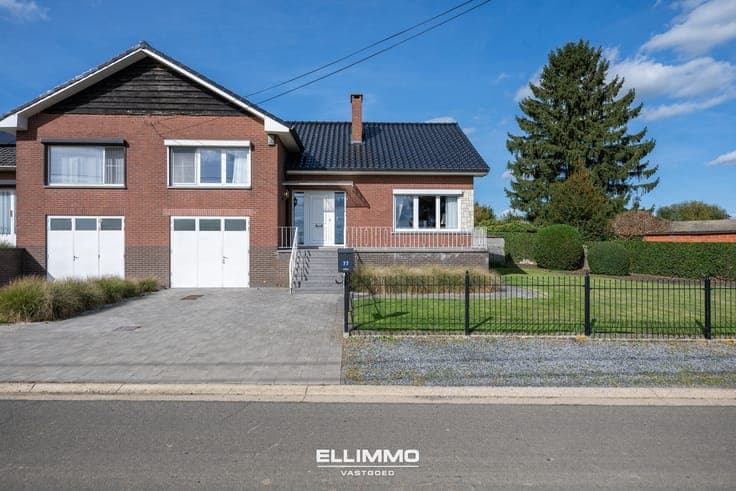 House in Hoeselt