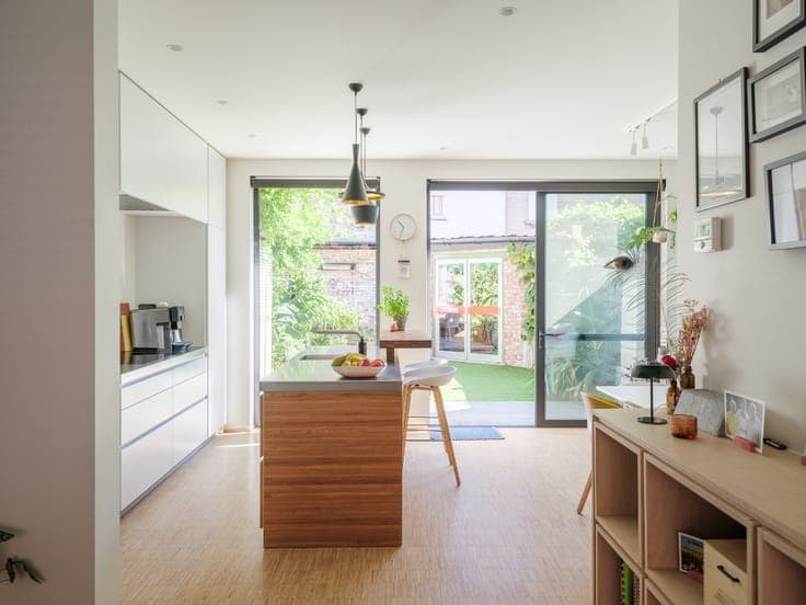 Gentbrugge - Stijlvol gerenoveerde burgerwoning met drie ...