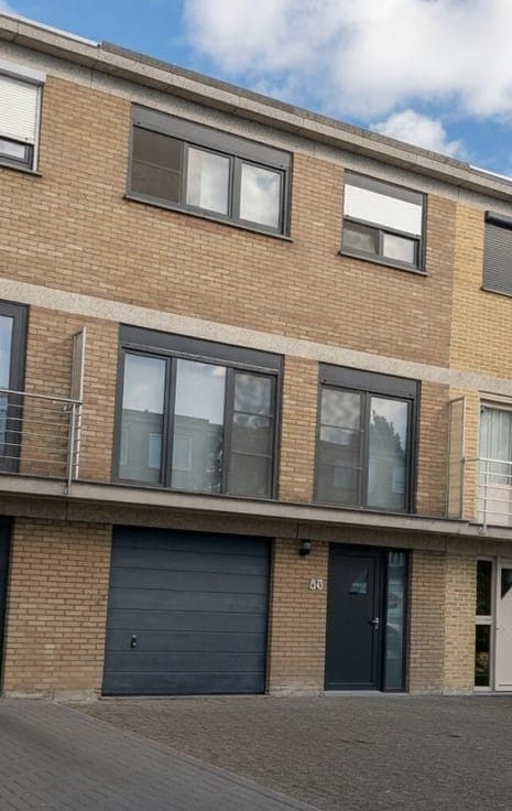 PRACHTIG GERENOVEERDE WONING TE DENDERMONDE.