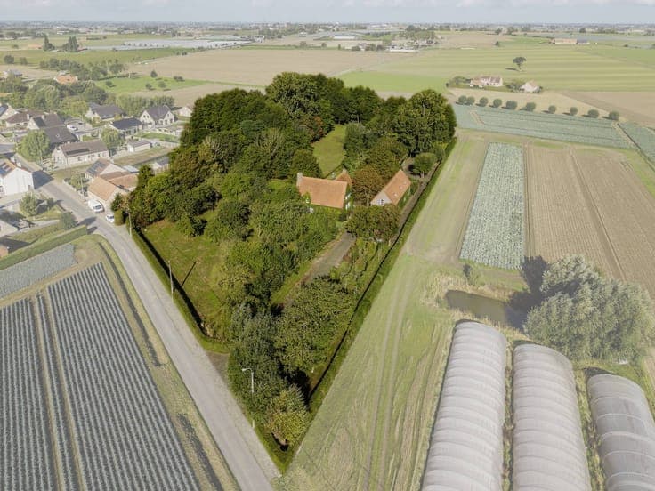 Unique domain on 1.4 ha for sale in Houthulst