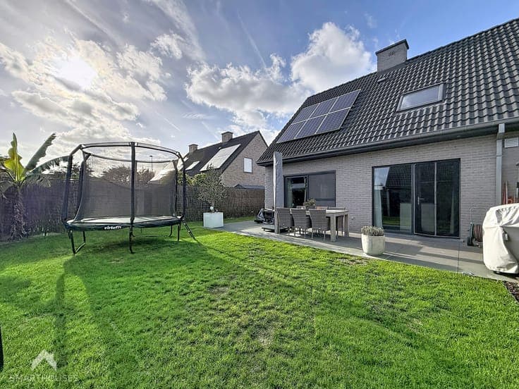 Energy-efficient family home, 3 beds, garage and garden