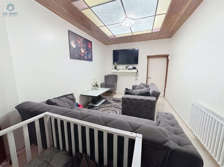 Refreshable house with 4 bedrooms and garden
