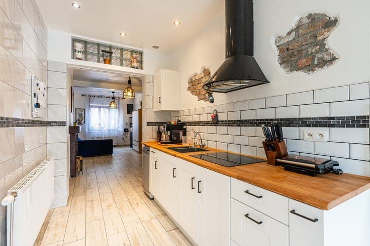 Instapklare gezinswoning met 3 slaapkamers, garage en zui...