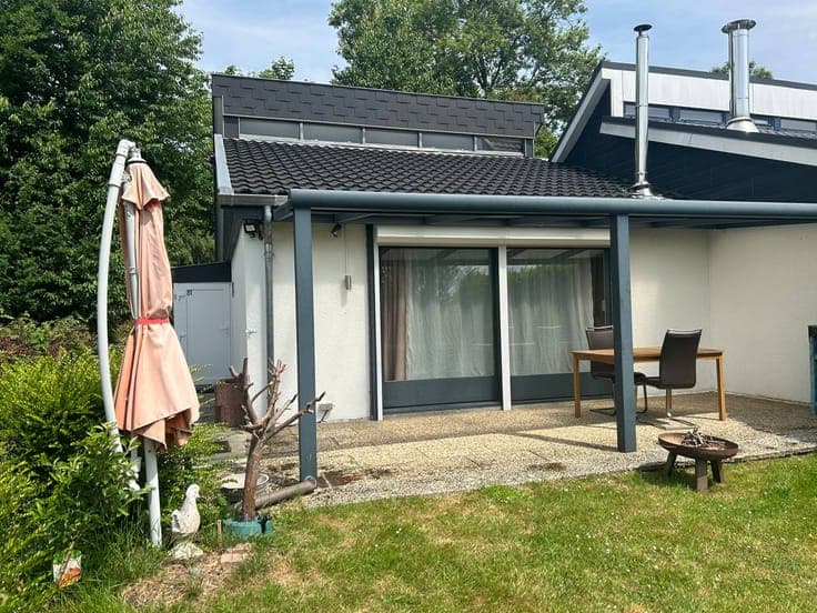 Private Sale: Peaceful Bungalow with View & Wood Stove