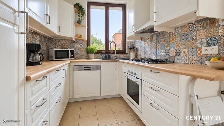 4-bedroom family house with garden – approx. 140 m²