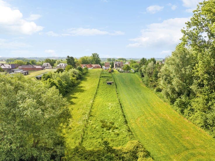 Te renoveren halfopen woning op een prachtig perceel van ...
