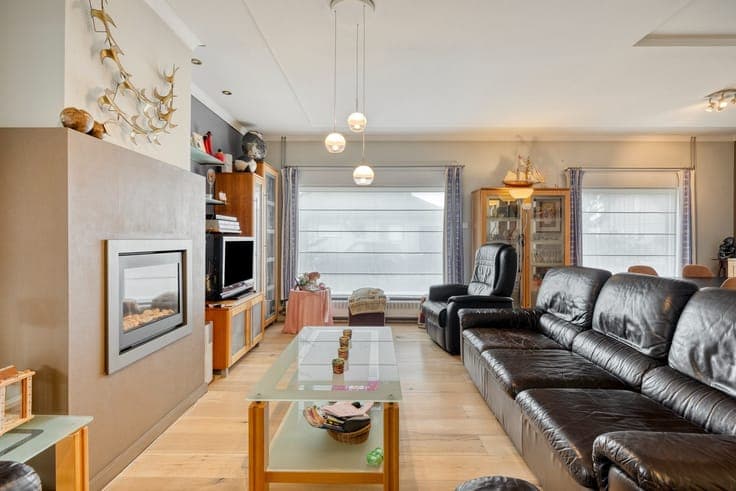 INSTAPKLARE BUNGALOW MET 3 SLPKS, GARAGE & TUIN