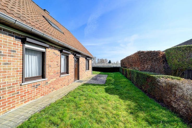 House on a cul-de-sac, 4 bedrooms and a garden in Hoeilaart!