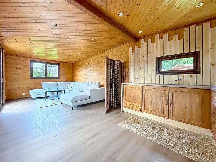 BEAUTIFUL 2-BEDROOM CHALET – NEAR THE LAKES OF EAU D'HEURE