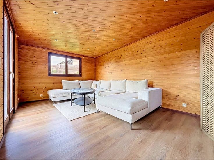 BEAUTIFUL 2-BEDROOM CHALET – NEAR THE LAKES OF EAU D'HEURE