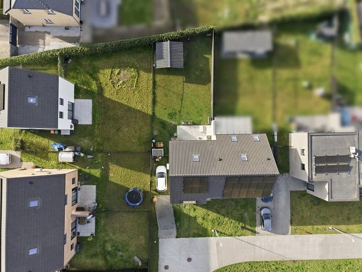 MODERNE GEZINSWONING MET 3 SLAAPKAMERS IN BILZEN