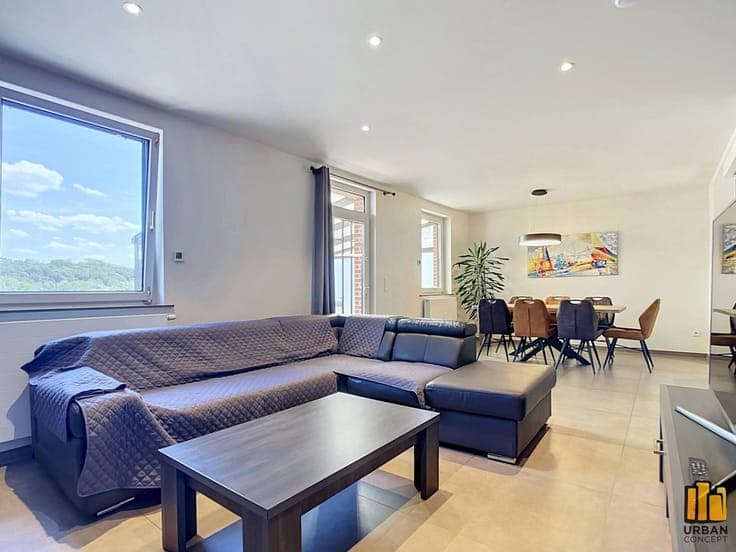 3-Bedroom Villa with Garage, Parking and Two-Level Garden