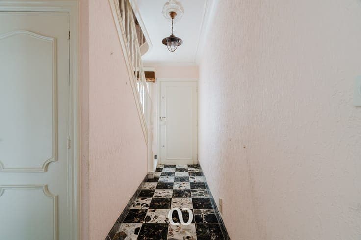 Beautifully located semi-detached house
