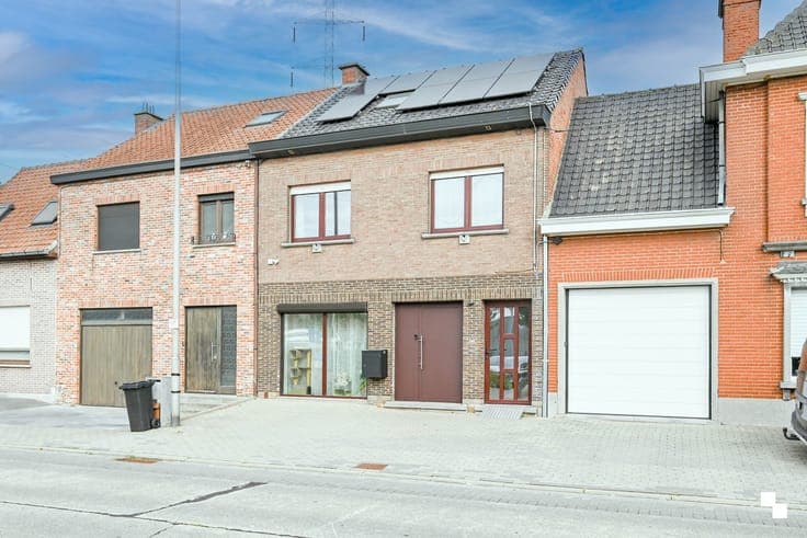 Gezellige, instapklare woning in Deerlijk!