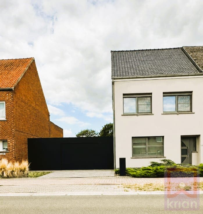 Instapklare gezinswoning met 4 slaapkamers, mooie grote t...