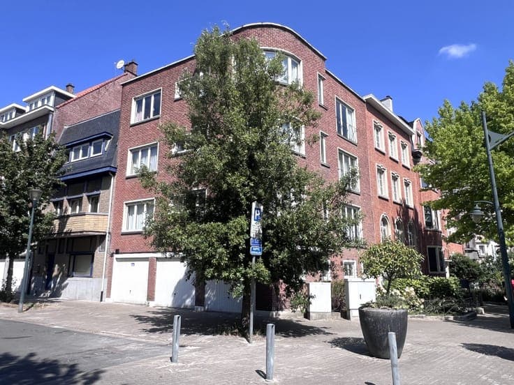 WSL/GRIBAUMONT - BEL IMM. 4 APP (1CH/2CH) + GARAGES + CAVES