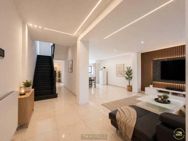 Te koop, volledig gerenoveerde woning met 5 slaapkamers e...