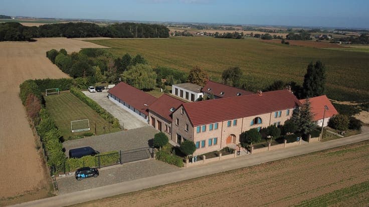 Exceptional Country Estate 7,500 m² of Land