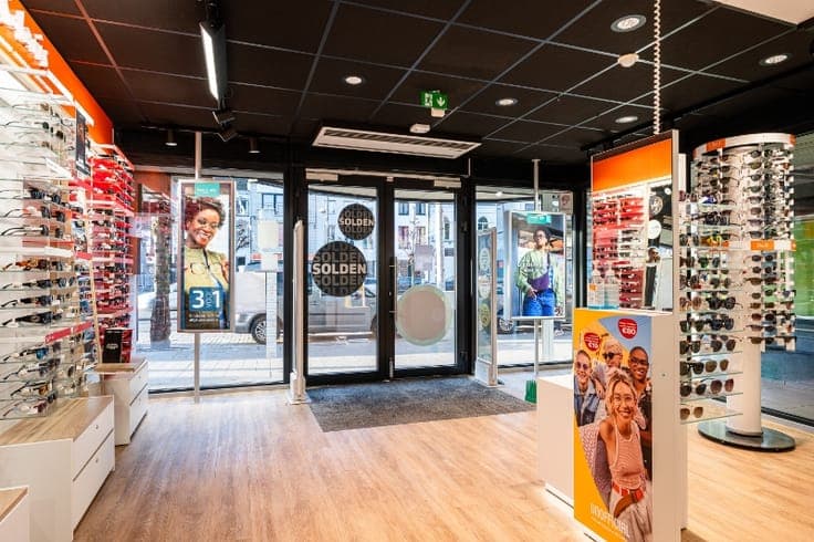 Uitzonderlijke woning met verhuurd handelspand in hartje ...