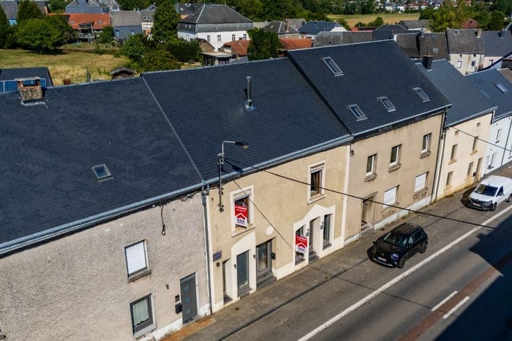 Character house with a garden for sale in Saint-Mard