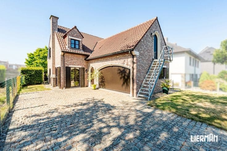 House in Denderleeuw