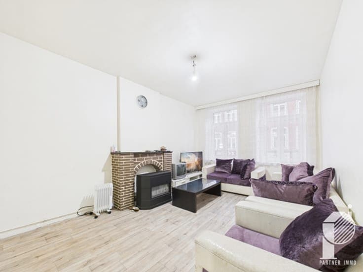 Investment property – 3 apartments + 1 commercial unit