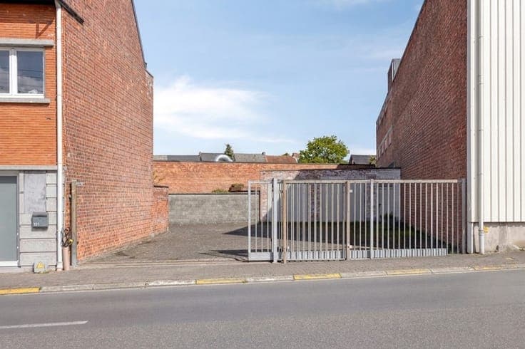 Ruime woning met grond nabij centrum Zottegem