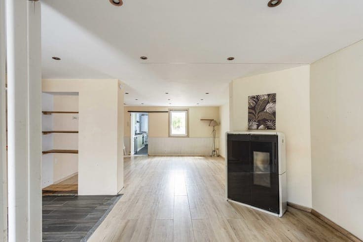 2-bedroom terraced house in a quiet neighbourhood!