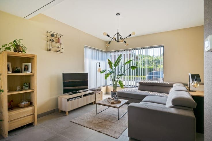 Instapklare, gerenoveerde woning met garage op toplocatie...