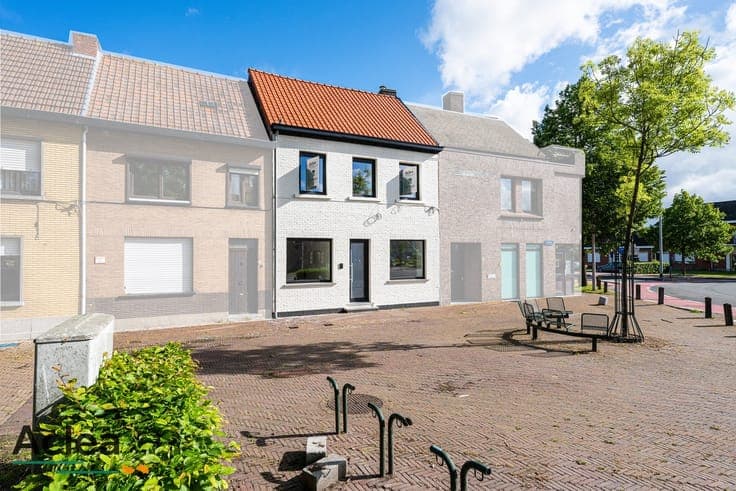 Ruime woning in het centrum van Kaprijke