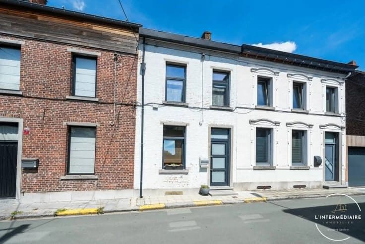 Sale - House Carnières - 179,000 €