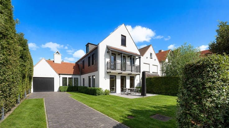 Recent semi-detached villa for sale at Oude Molen in Knokke
