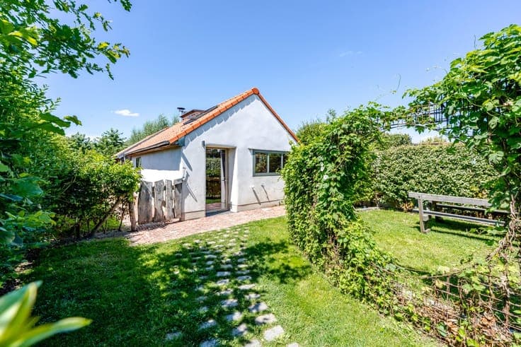 Renovation property with habitable outbuilding for sale