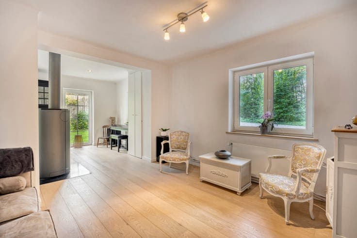 Villa in unique and calm situation, on a plot of 26a35ca