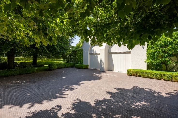 Exclusieve villa in het Leiepark met zicht op de Leie en ...
