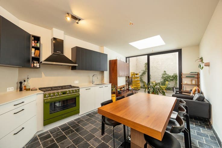 Volledig gerenoveerde en energiezuinige woning (175m² bew...