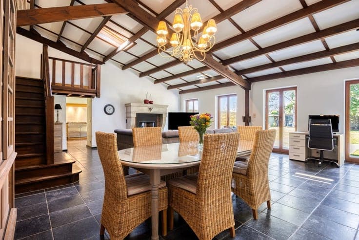 Prachtige woning met ruime loods