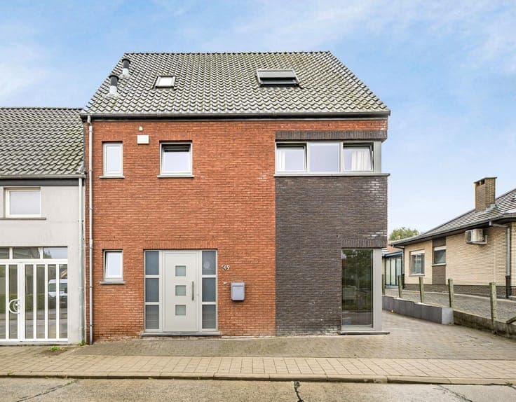 House in Ternat