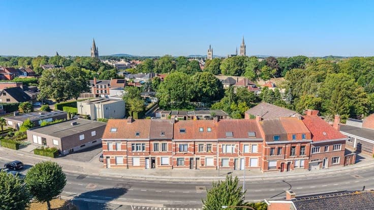 House for sale in Ypres with sunny garden and garage