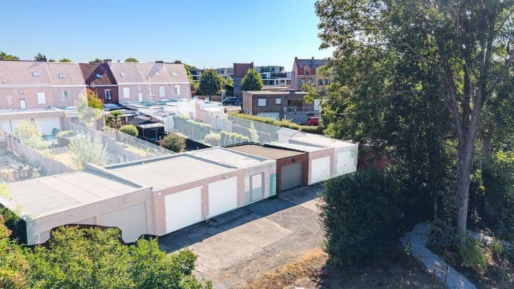 House for sale in Ypres with sunny garden and garage