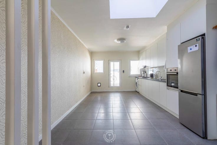 Instapklare woning met 3 slaapkamers op centrale ligging ...