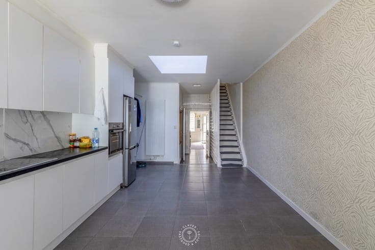 Instapklare woning met 3 slaapkamers op centrale ligging ...