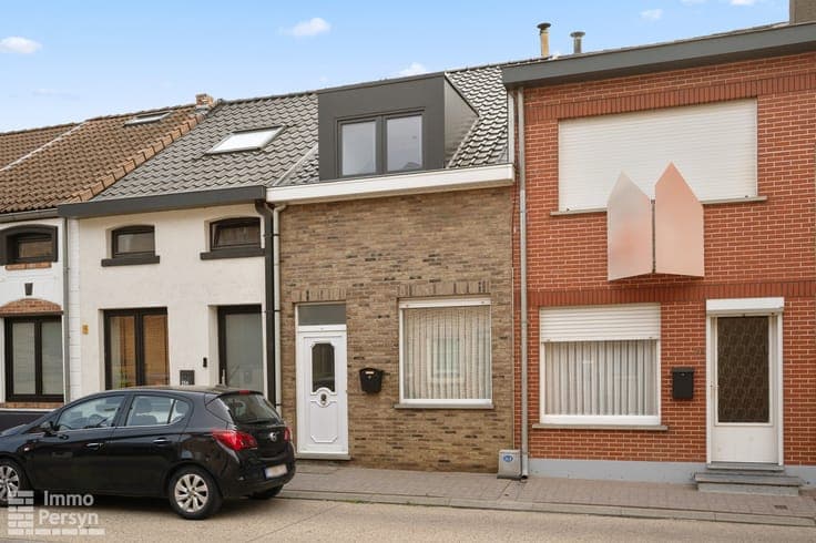 Gerenoveerde rijwoning met 2 Slaapkamers en tuin