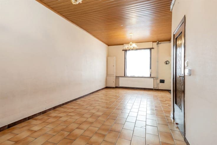 4-bedroom family home near the Dampoort train station!