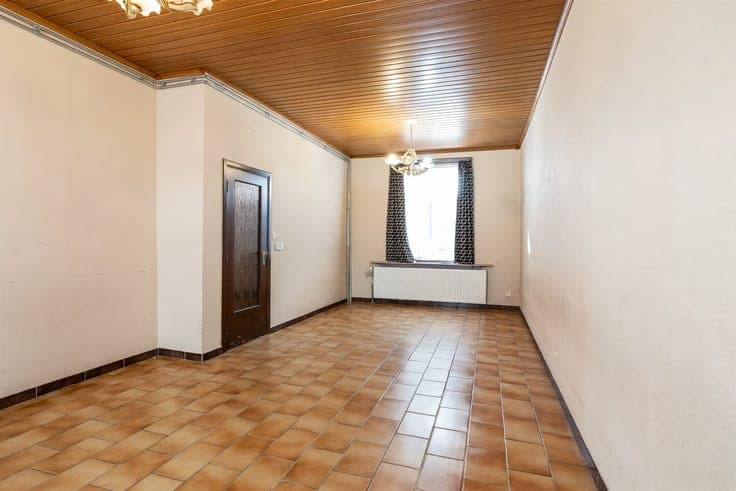 4-bedroom family home near the Dampoort train station!
