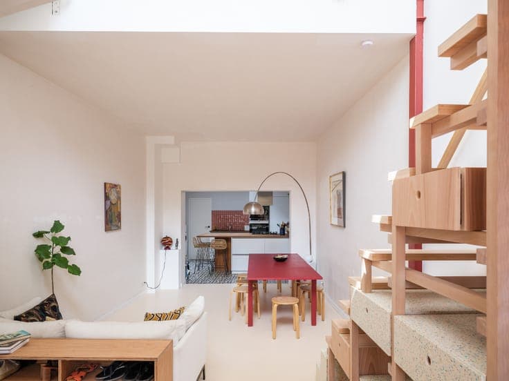 Architecturale gezinswoning met drie slaapkamers, zicht o...