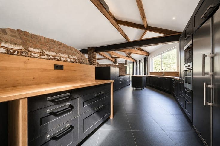 Exceptional 857 m² property complex