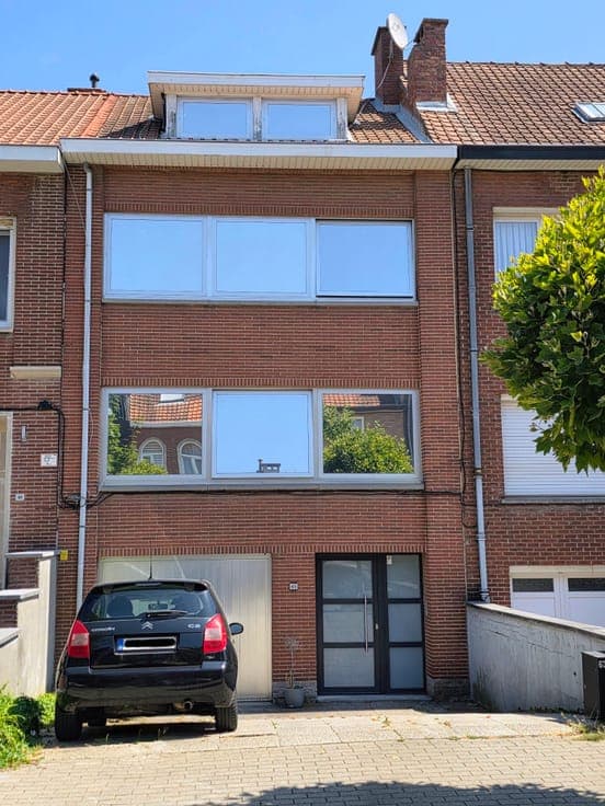 Bel-etage 212m² 4 bedrooms 3 parking places