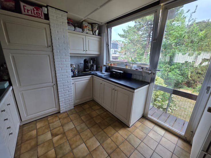 Bel-etage of 212m² with 4 bedrooms in Strombeek-Bever
