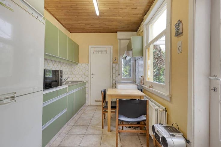 House with lots of potential for sale near Borsbeek!